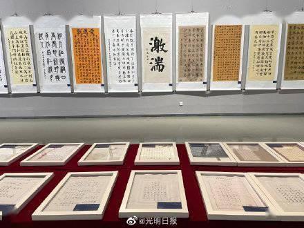 在教室里撒尿会怎么样?游戏画面