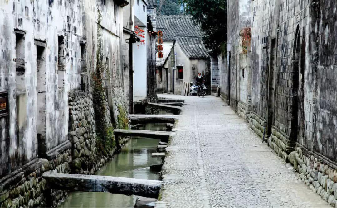刘宁蓝天立孙大伟会见港澳委员和特邀贵宾代表